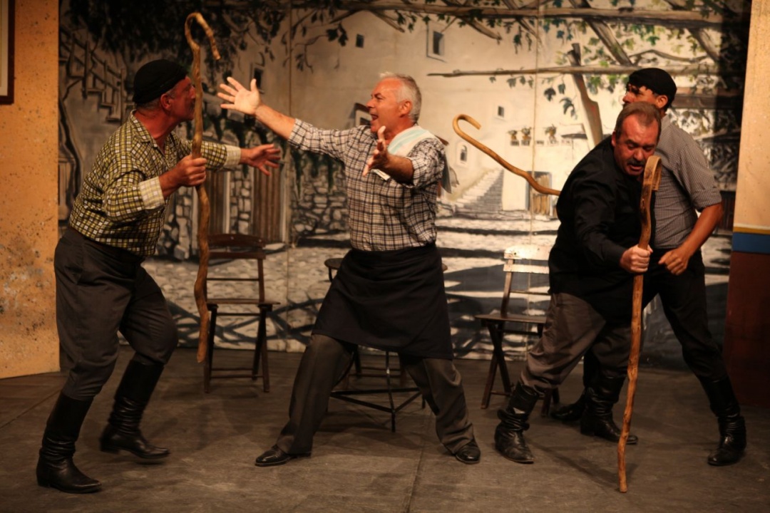 ΔΕΛΤΙΟ ΤΥΠΟΥ: Θεατρική παράσταση από τη Θεατρική Ομάδα της Αδελφότητας Κρητών Ρόδου “Ο ΨΗΛΟΡΕΙΤΗΣ”