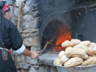 Παραδοσιακό φούρνισμα