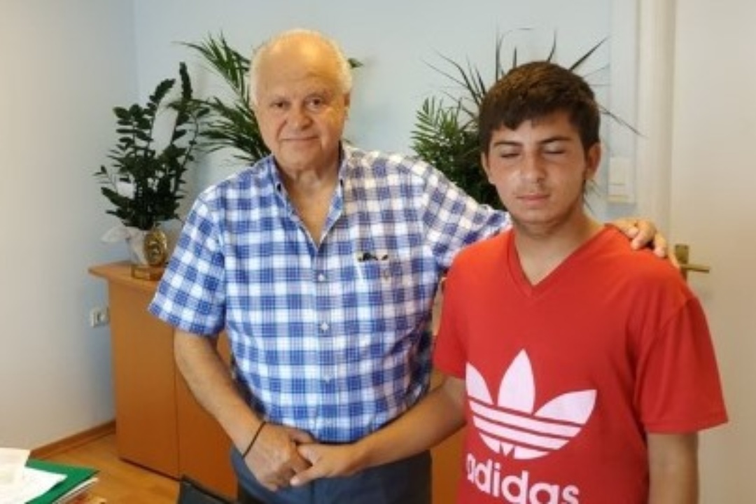 ΑΝΑΚΟΙΝΩΣΗ: Μία αγκαλιά για τέσσερα απροστάτευτα κουτάβια