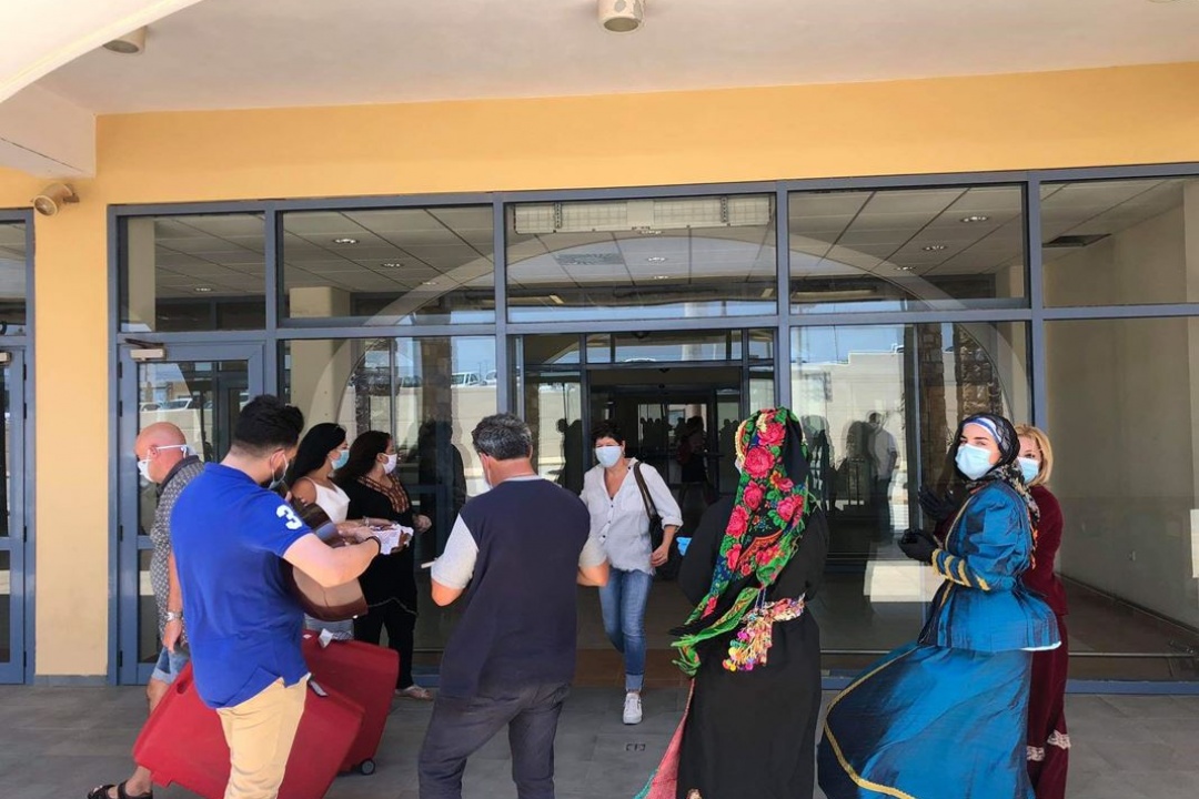 Το πρώτο τσάρτερ προσγειώθηκε στην Κάρπαθο