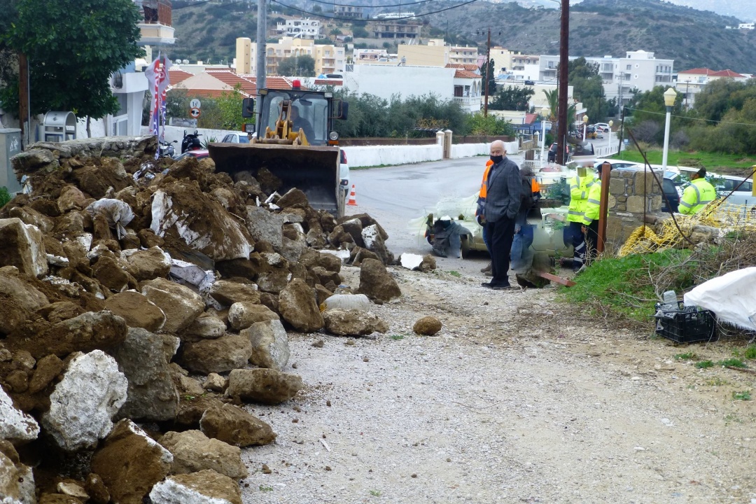 Σημαντική οδική παρέμβαση στο πλαίσιο της εφαρμογής του Σχεδίου Πόλης στα Πηγάδια τη Πρωτεύουσα